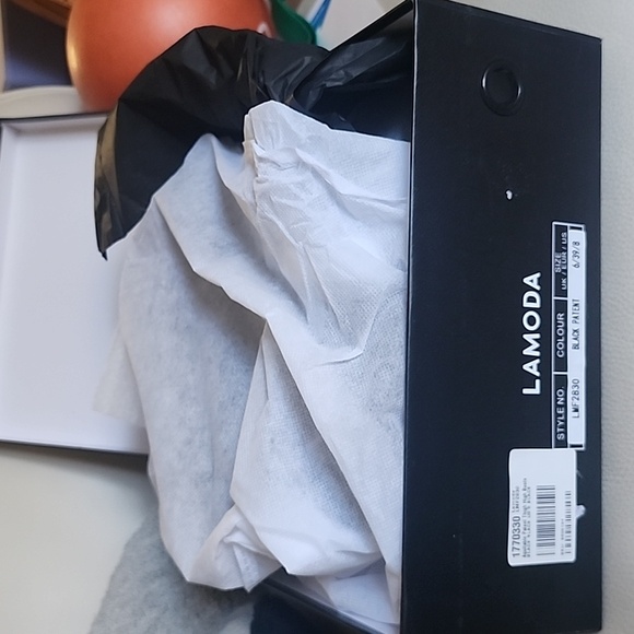 Thigh High Black Patent boots - Picture 9 of 9